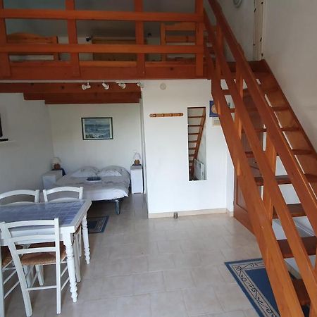 Studio-Mezzanine Dans Villa Cagnes-sur-Mer Dış mekan fotoğraf