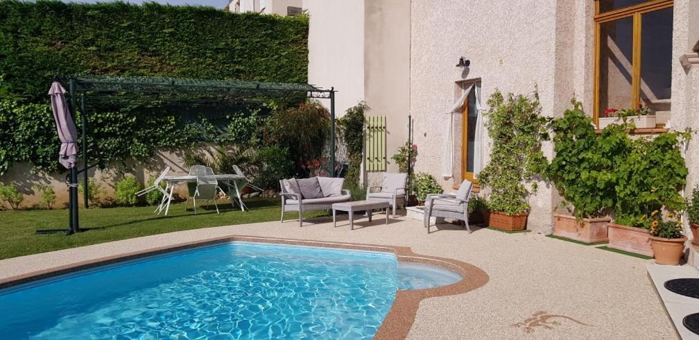 Studio-Mezzanine Dans Villa Cagnes-sur-Mer Dış mekan fotoğraf