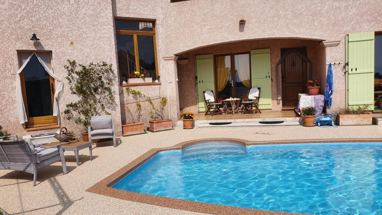 Studio-Mezzanine Dans Villa Cagnes-sur-Mer Dış mekan fotoğraf