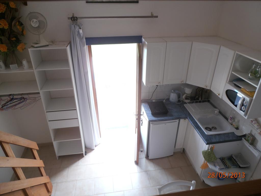 Studio-Mezzanine Dans Villa Cagnes-sur-Mer Dış mekan fotoğraf